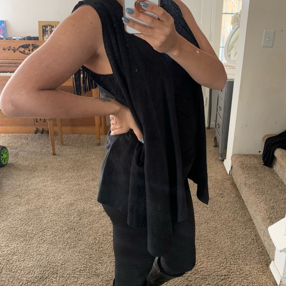 Brandy Melville Black Faux Suede Draped Vest - Picture 5 of 7